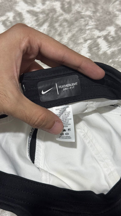 Nike Featherlight Drifit Cap