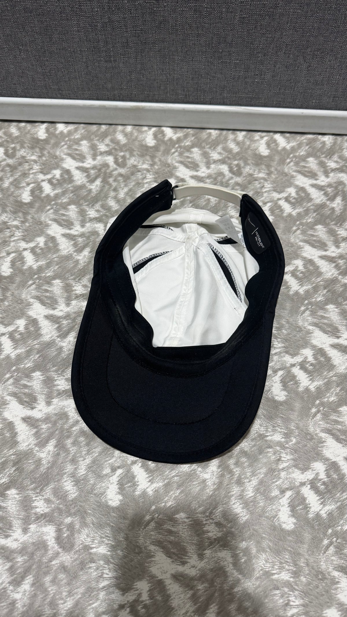 Nike Featherlight Drifit Cap